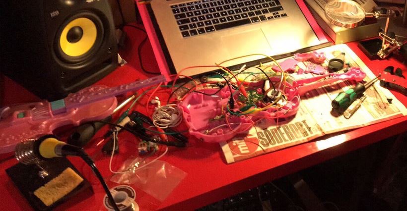 Queer(y)ing Circuits (Workshop at Transfest Sthlm 2021)